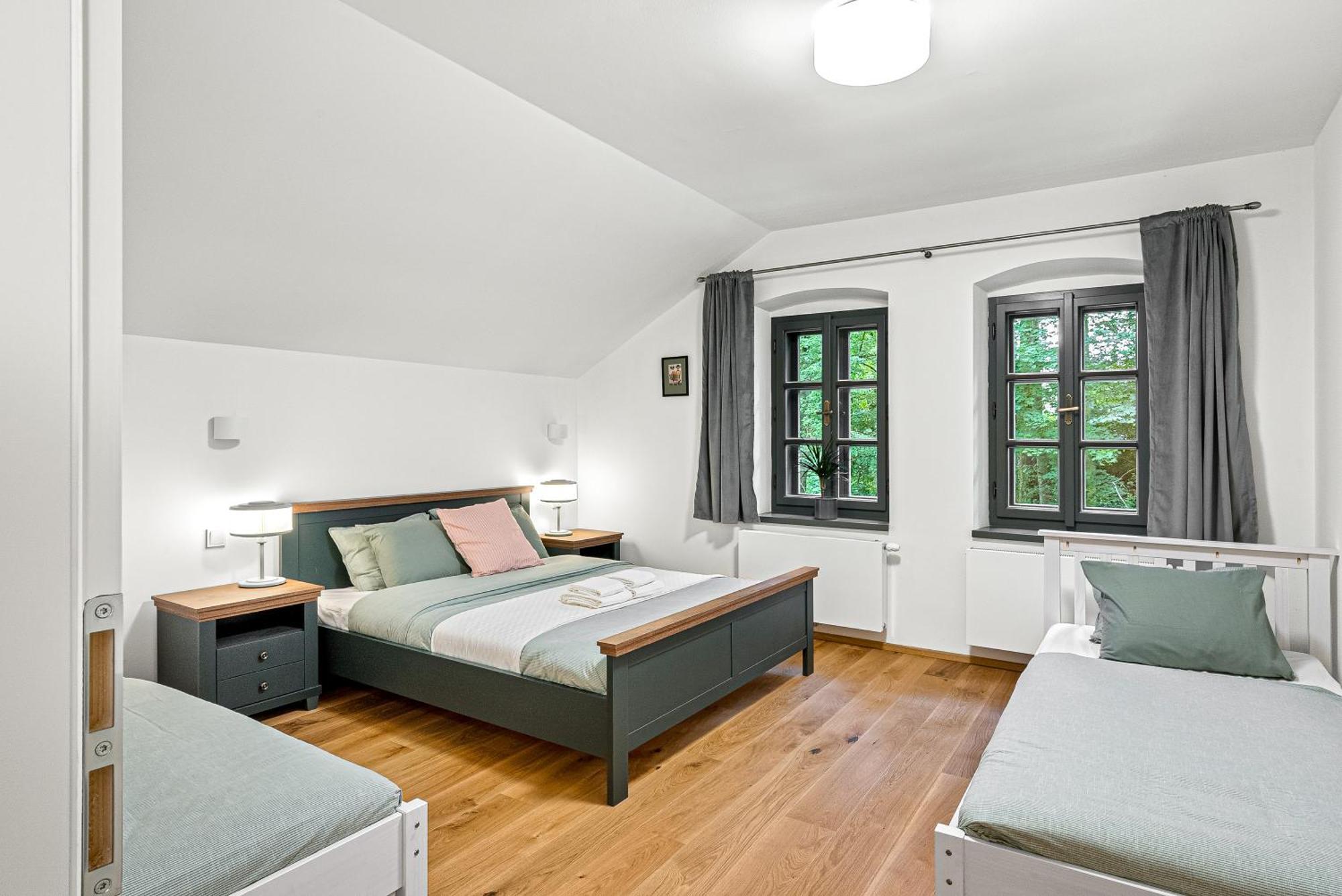 Hotel Vyletni Restaurace Rudolfov Jindřichŭv Hradec Zewnętrze zdjęcie