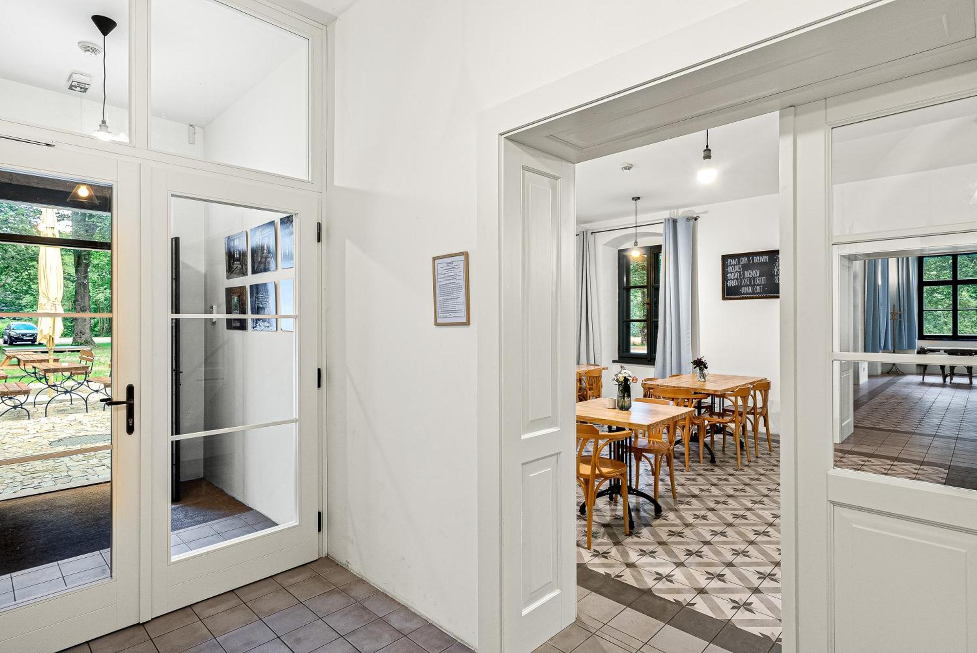 Hotel Vyletni Restaurace Rudolfov Jindřichŭv Hradec Zewnętrze zdjęcie